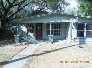 1405 Cummings St, Luling, TX 78648