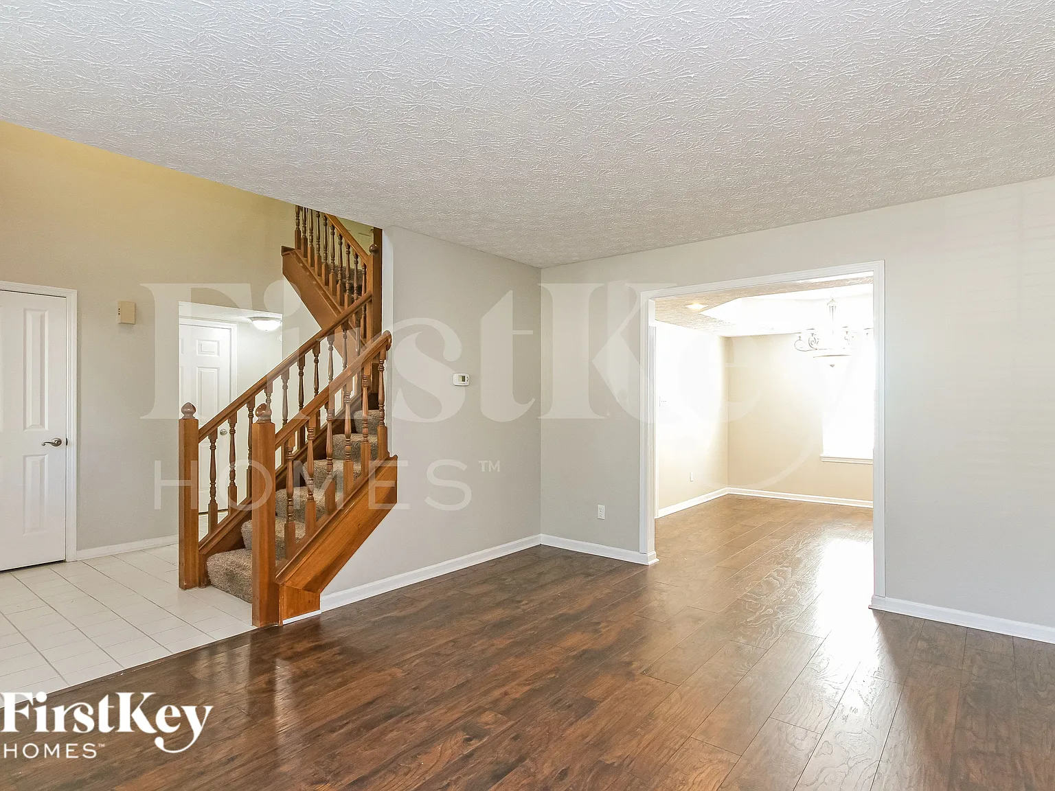 3 bed, 2.5 bath, 1822 sqft, $2,385 — Photo 3