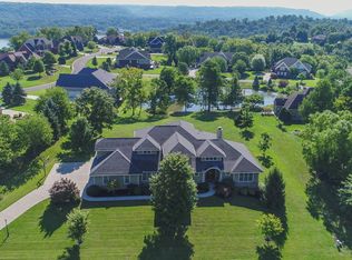 2004 Irmaleen Ln, Hebron, KY 41048