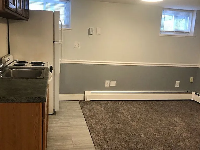 238 N Summit St — Photo 1