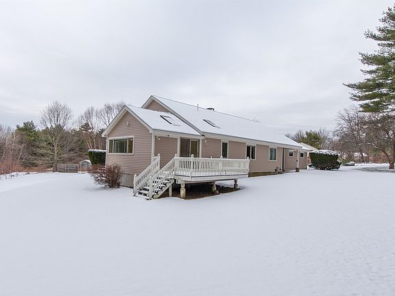 2nd image of 19 Sherwood Meadows