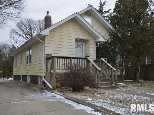 227 N Sherman Ave, Macomb, IL 61455