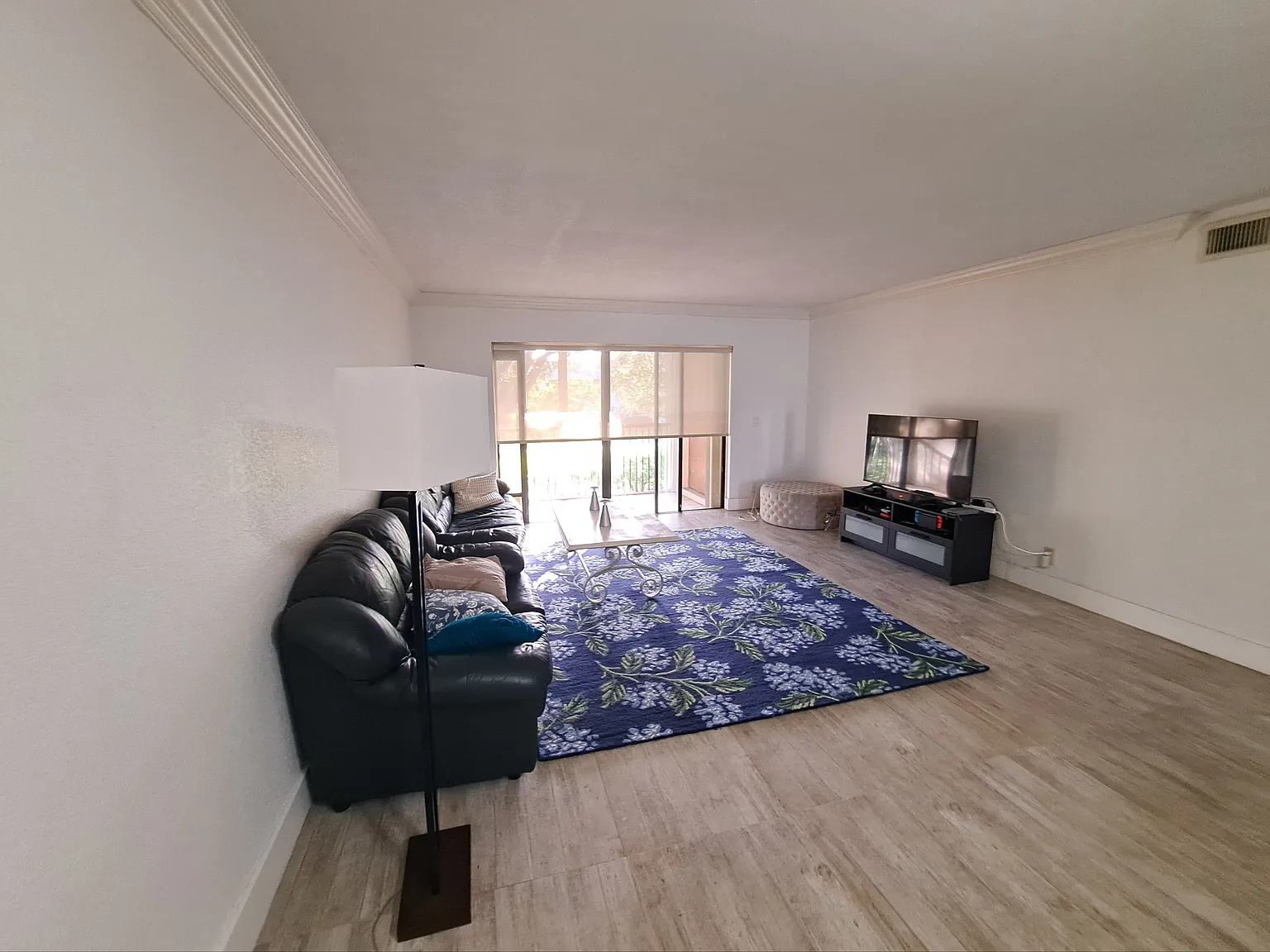 2 bed, 1231 sqft, $2,300 — Photo 3