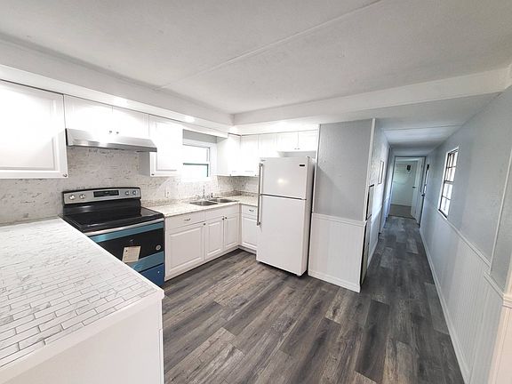 5th image of 2560 62nd Ave N #98