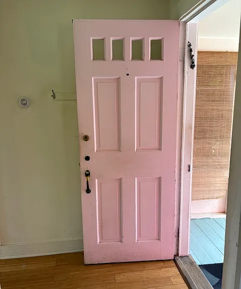 11 Bond St — Photo 4