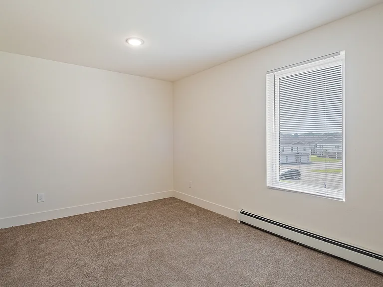 Coopers Landing Apartments — Photo 56
