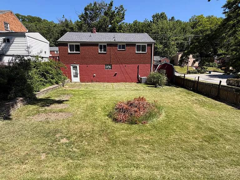 164 Lynnwood Dr — Photo 16