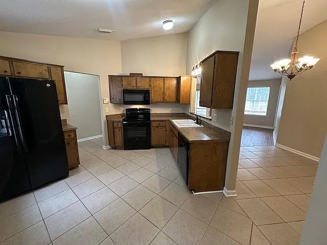 1719 Folkstone Rd — Photo 10