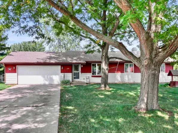 4710 W Greenfield Rd, Janesville, WI 53548