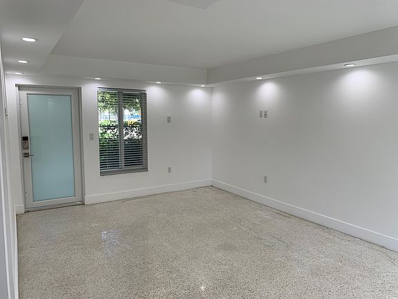 Living/Dining Area