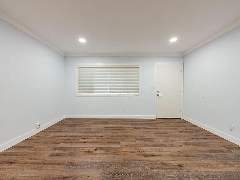 12547 Josephine St — Photo 20