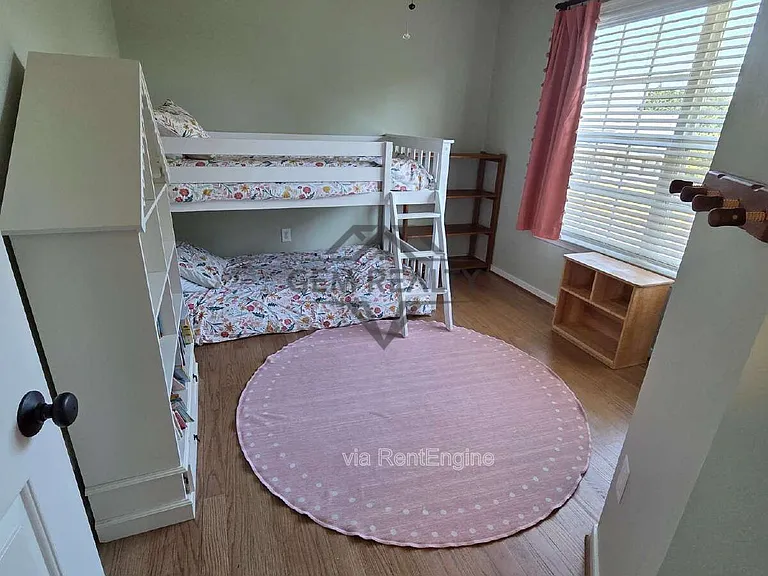 54 Dawson Dr — Photo 8