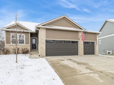 9189 Greenway Dr, West Des Moines, IA, 50266