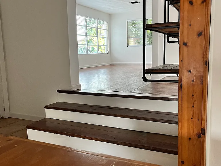 1317 Elizabeth Ave — Photo 13