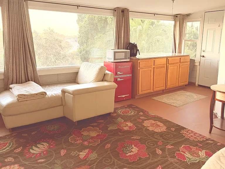 Wilshire Dr — Photo 2