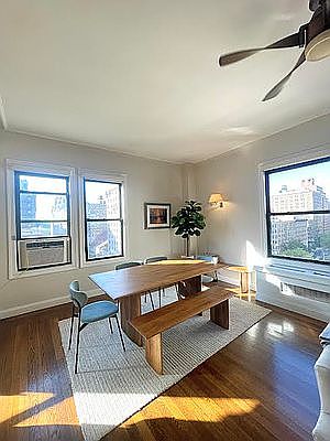 3rd image of 2350 Broadway #820