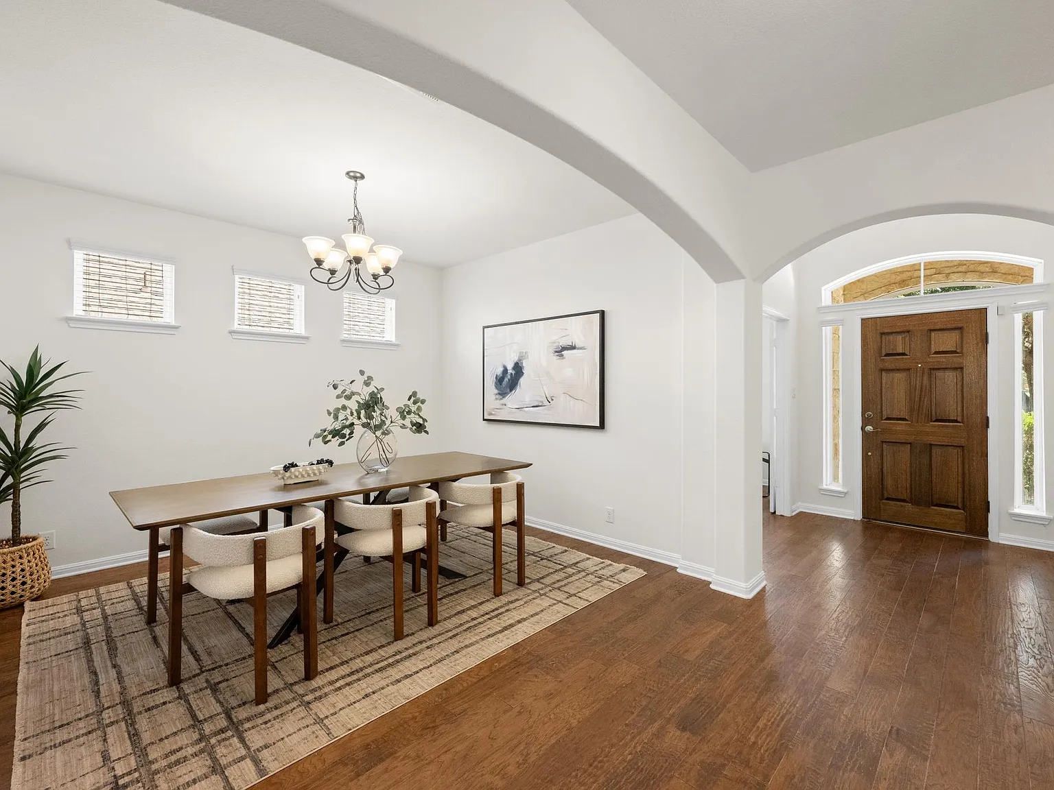 4 bed, 3.5 bath, 3202 sqft, $3,200 — Photo 3
