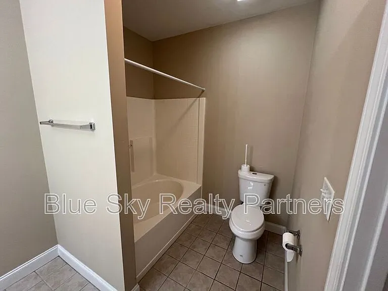 2432 Pine Marten Way NW — Photo 10