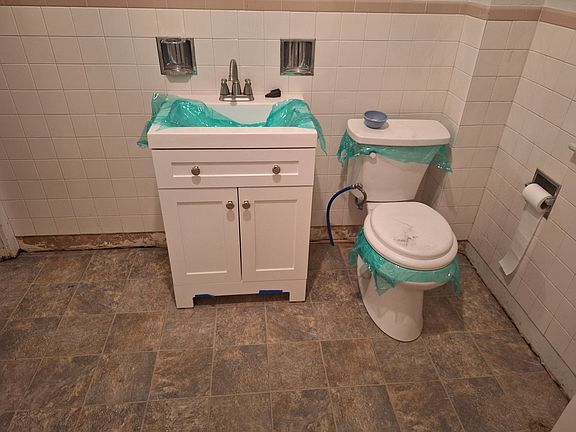 2nd image of 617.5 Ash St #617.5