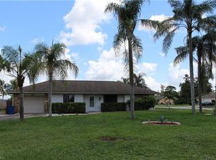 17235 Phlox Dr, Fort Myers, FL 33967