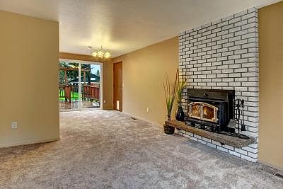 4th image of 22117 Villa Dr