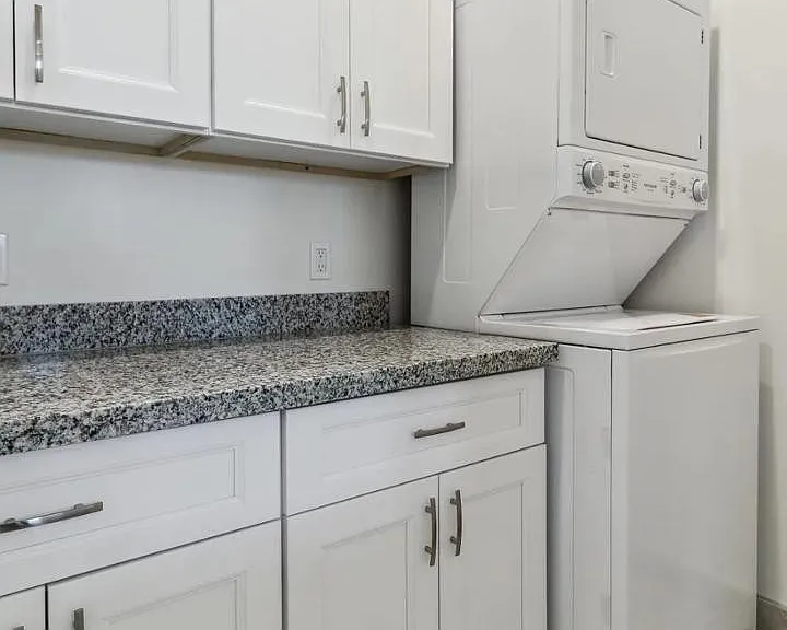 902 W Hazelwood St #B — Photo 30