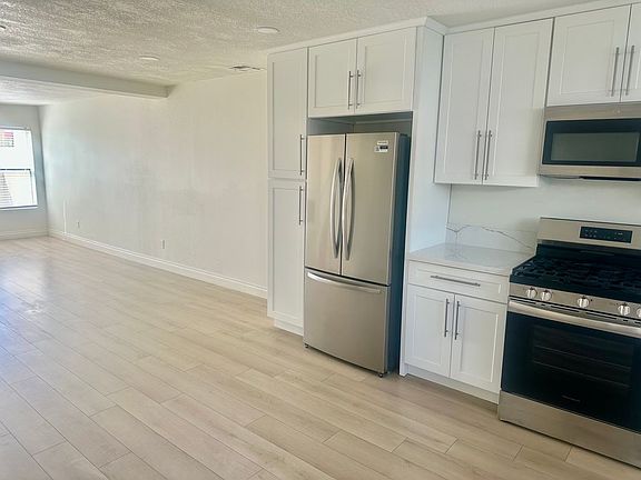 5th image of 2731 Erringer Rd APT 45
