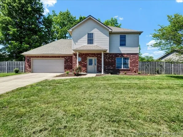 12317 Santa Maria Drive, Sellersburg, IN 47172