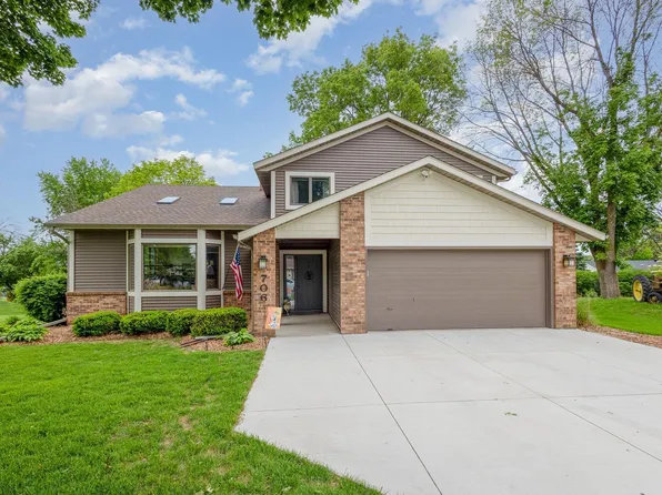 706 Highland Dr, New Prague, MN 56071