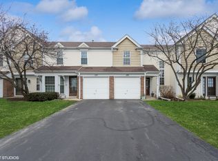 125 N Oltendorf Rd, Streamwood, IL 60107