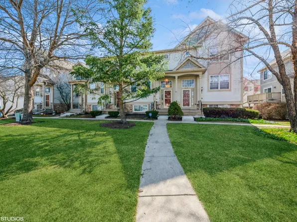 2581 N Augusta Dr, Wadsworth, IL 60083