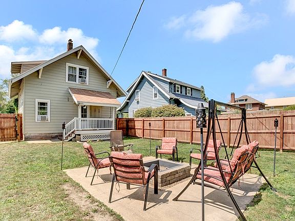 3rd image of 115 Clink Blvd