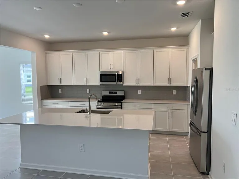 5511 Nina Way — Photo 2