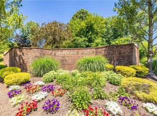 48 Chestnut Ct, Cromwell, CT 06416