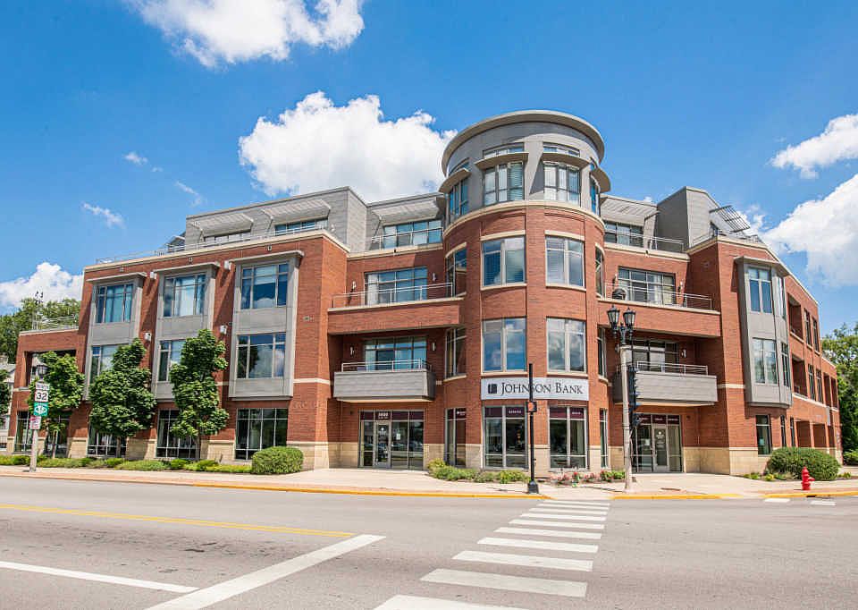 1st image of 5600 N Lake Dr Unit 302