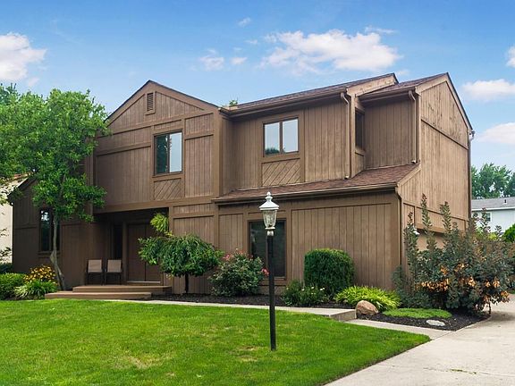 2nd image of 1088 Bryan Dr