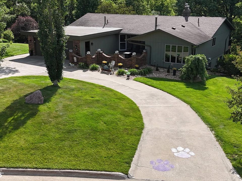 1st image of 1025 N Terrace Dr