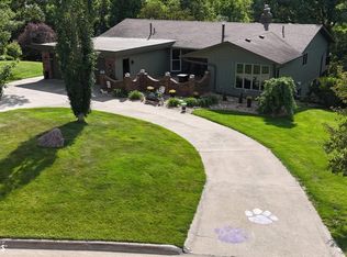 1025 N Terrace Dr, Webster City, IA 50595