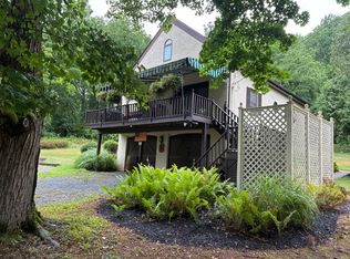 48 Thaddeus Ln, Reading, PA 19606