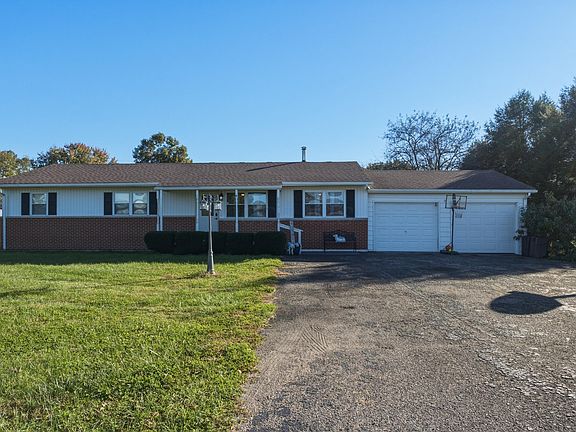 2nd image of 1456 Maple Grove Rd