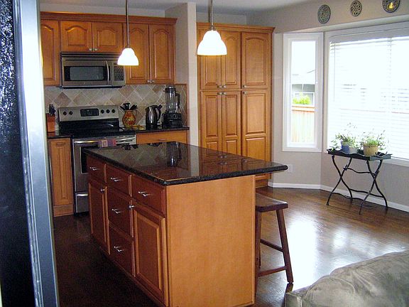 5th image of 12516 NE 94th St