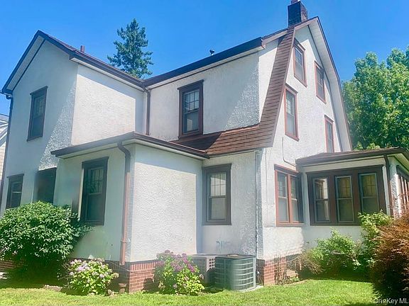 2nd image of 330 E Devonia Avenue