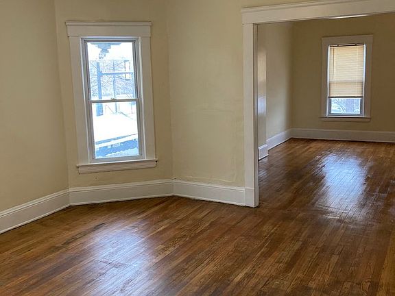 2nd image of 1519 Clark Ave
