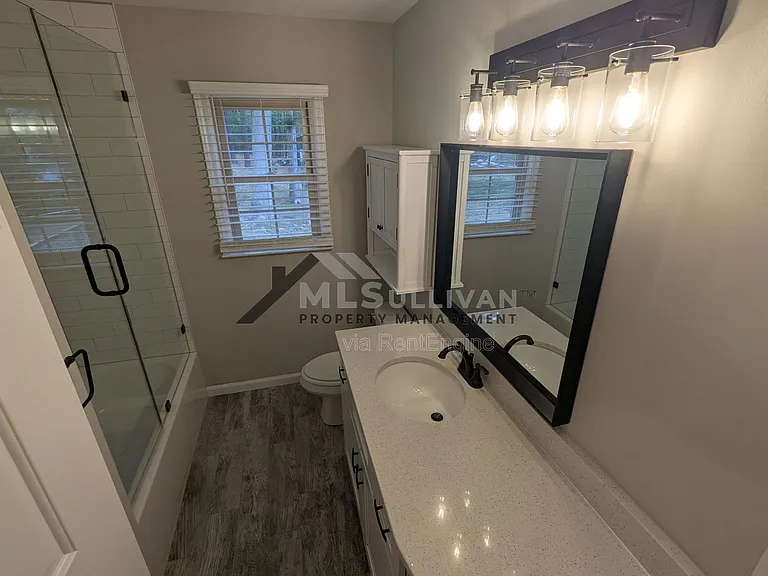 6226 Dello St — Photo 5