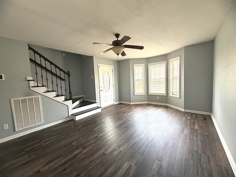 2525 Centerstone Cir — Photo 5