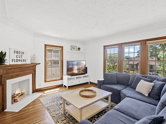 4th image of 3730 Logan Ave N
