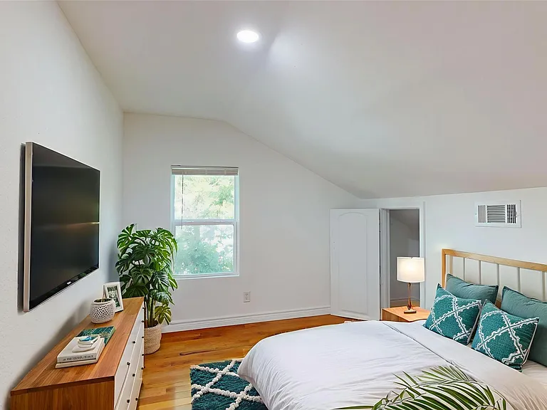3830 Cosby St — Photo 12