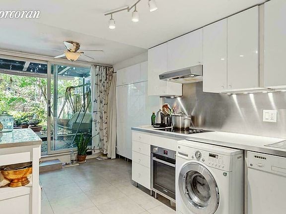 2nd image of 54 Sidney Pl Floor 1