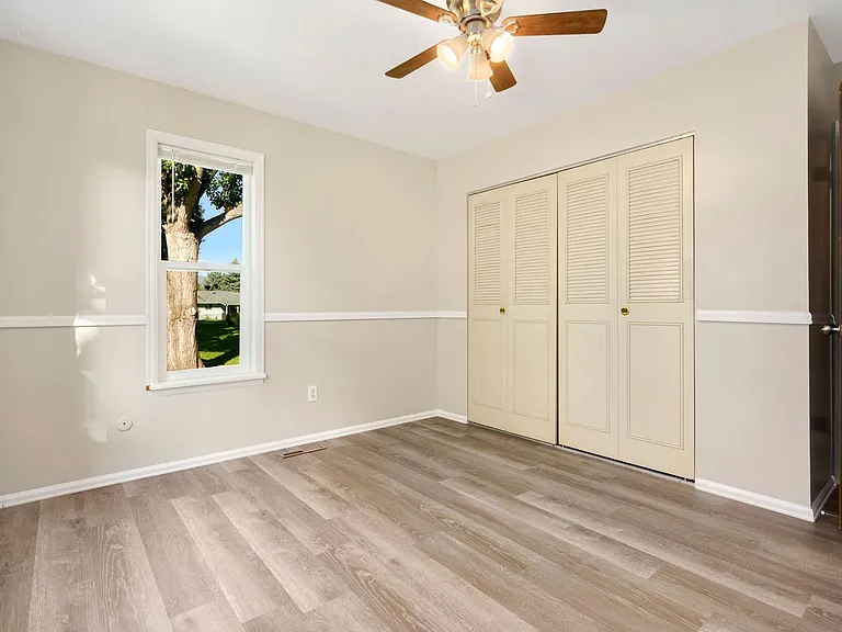 1848 Marlborough Ct — Photo 13