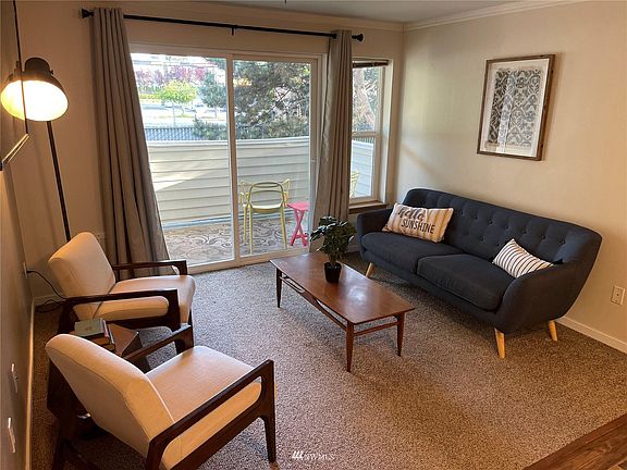 3rd image of 11915 Roseberg Ave S APT 208